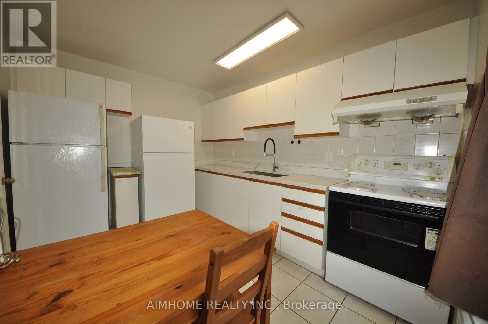 806 - 1 Liszt Gate, Toronto, Ontario  M2H 1G6 - Photo 3 - C13773766