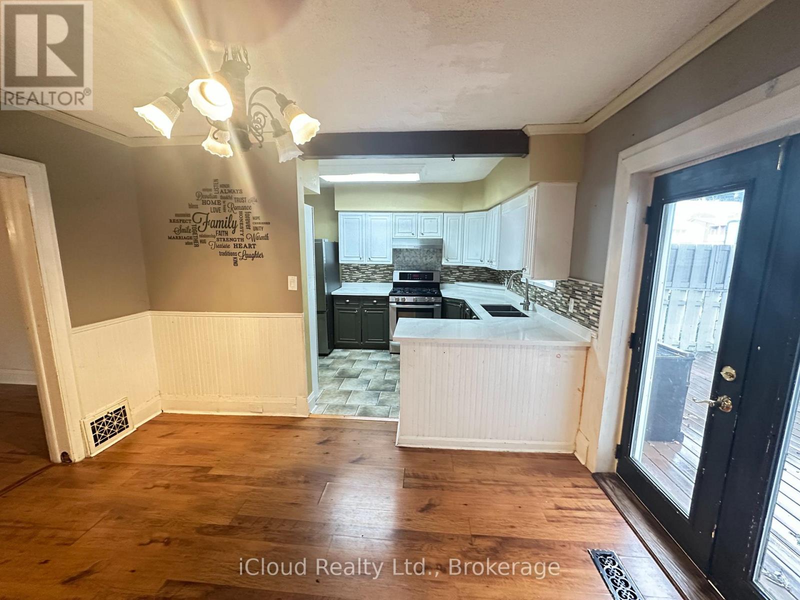 27 Buckingham Avenue, Oshawa, Ontario  L1G 2K4 - Photo 11 - E13773742
