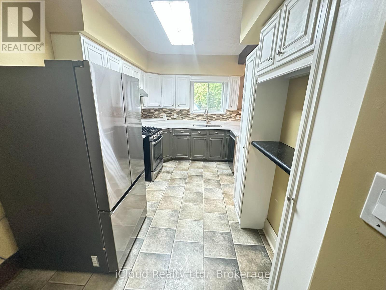27 Buckingham Avenue, Oshawa, Ontario  L1G 2K4 - Photo 15 - E13773742