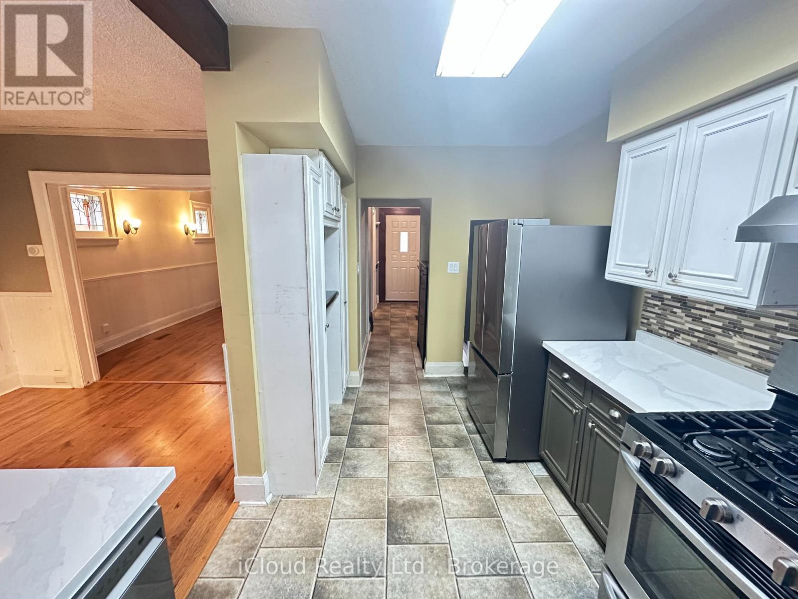 27 Buckingham Avenue, Oshawa, Ontario  L1G 2K4 - Photo 17 - E13773742