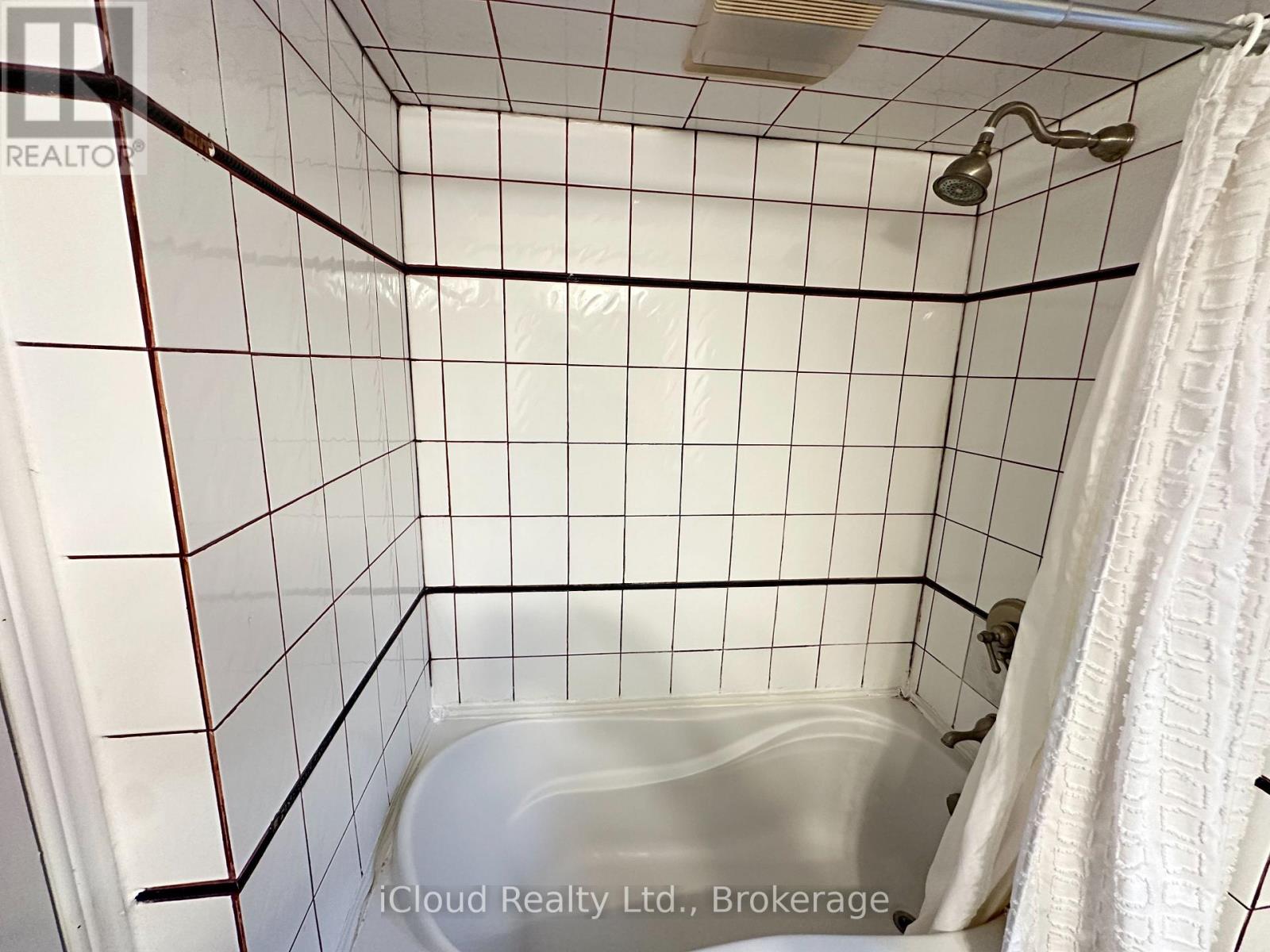 27 Buckingham Avenue, Oshawa, Ontario  L1G 2K4 - Photo 29 - E13773742