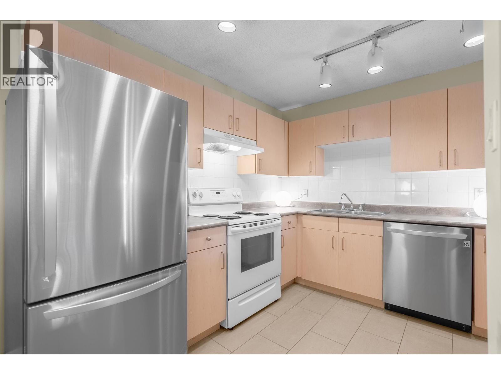 North Vancouver Apartment for sale:  1 bedroom 719 sq.ft. (Listed 2026-09-11)