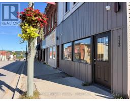 113 MAIN STREET, Penetanguishene, Ontario