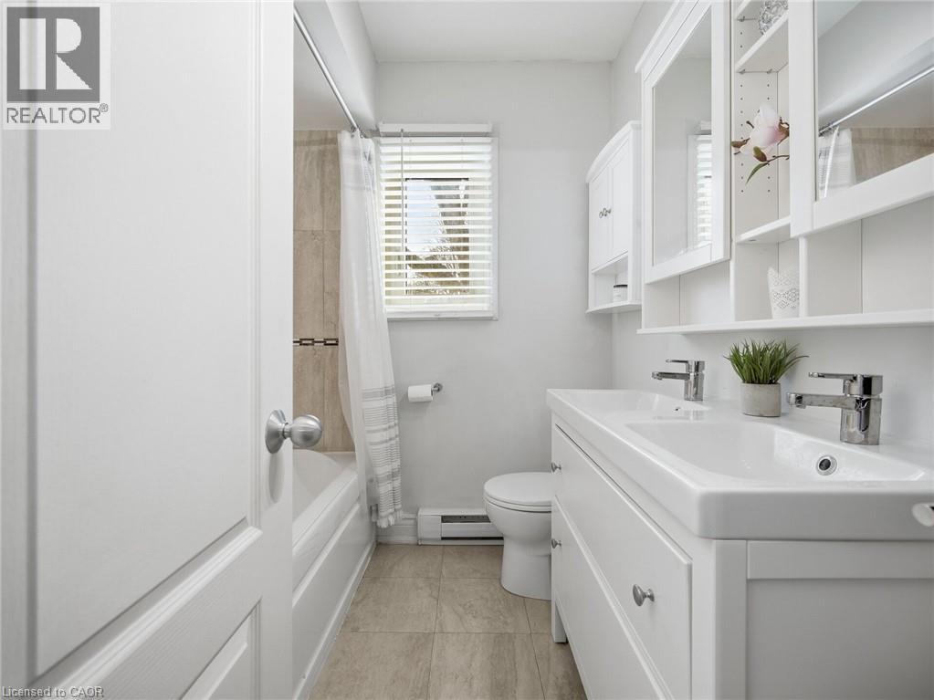 205 Prince Edward Drive S, Toronto, Ontario  M8Y 3X1 - Photo 10 - 40862676
