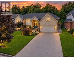 126 DORCHESTER Drive, Grimsby, Ontario