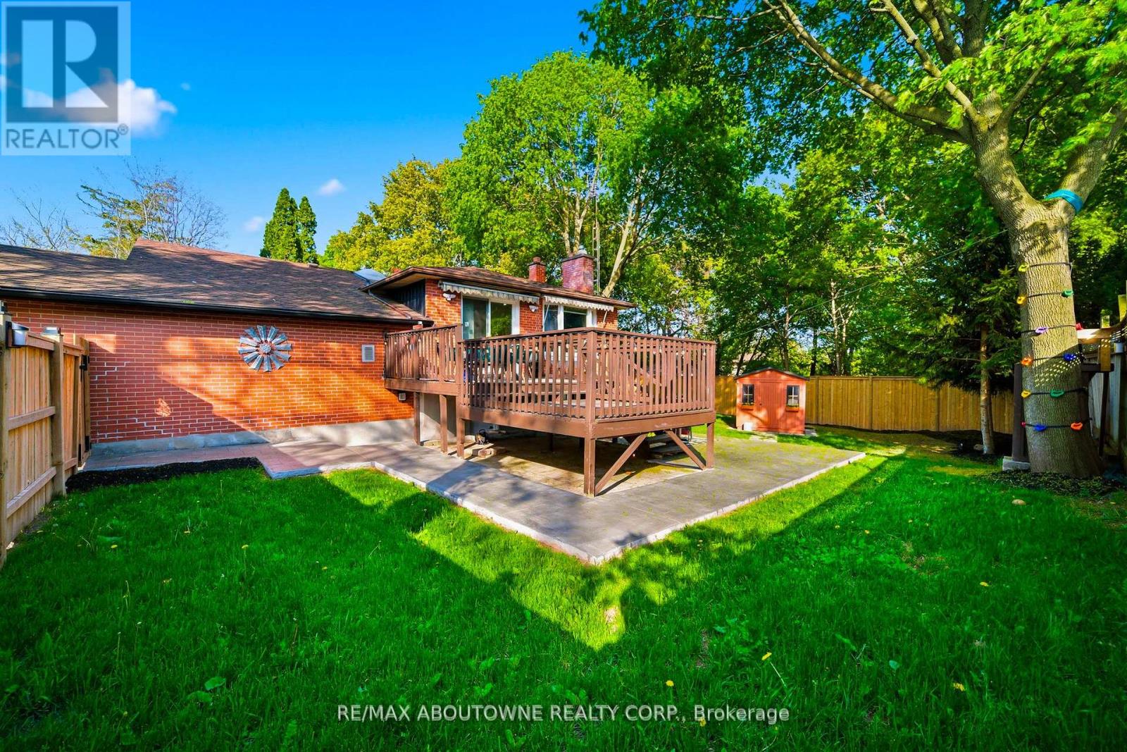 2066 Rebecca Street, Oakville, Ontario  L6L 2A2 - Photo 38 - W13773634