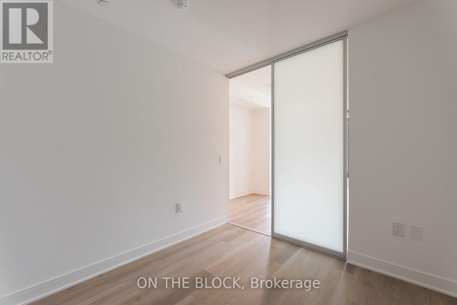 807 - 86 Dundas Street E, Mississauga, Ontario  L5A 1W4 - Photo 10 - W13773672
