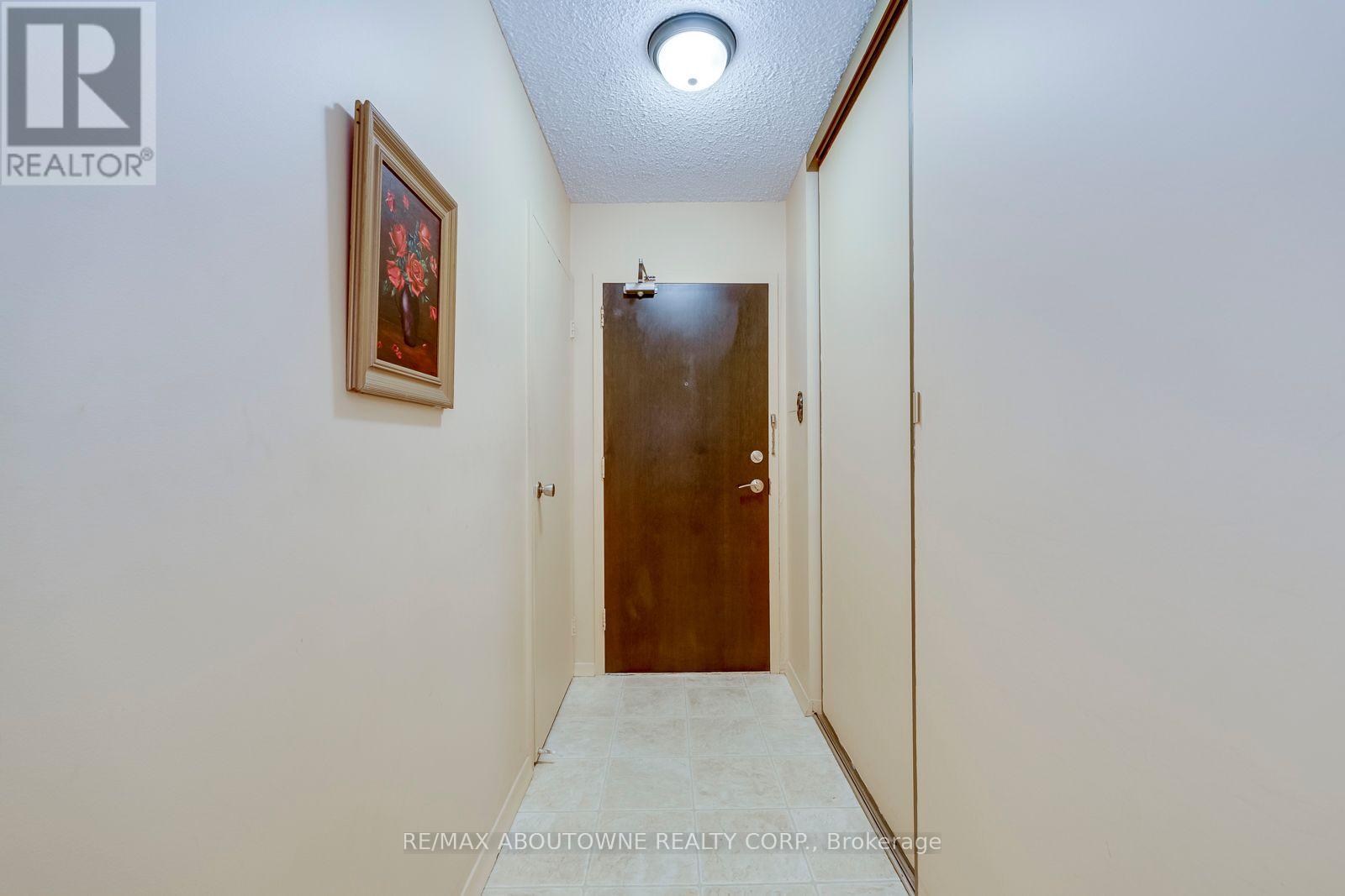 906 - 212 Kerr Street, Oakville, Ontario  L6K 3B1 - Photo 15 - W13773690
