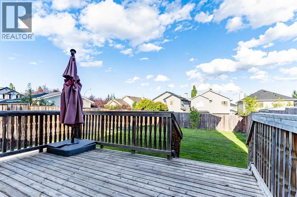 1095 Bridlemeadows Manor Sw, Calgary, Alberta  T2Y 4L1 - Photo 20 - A2342873