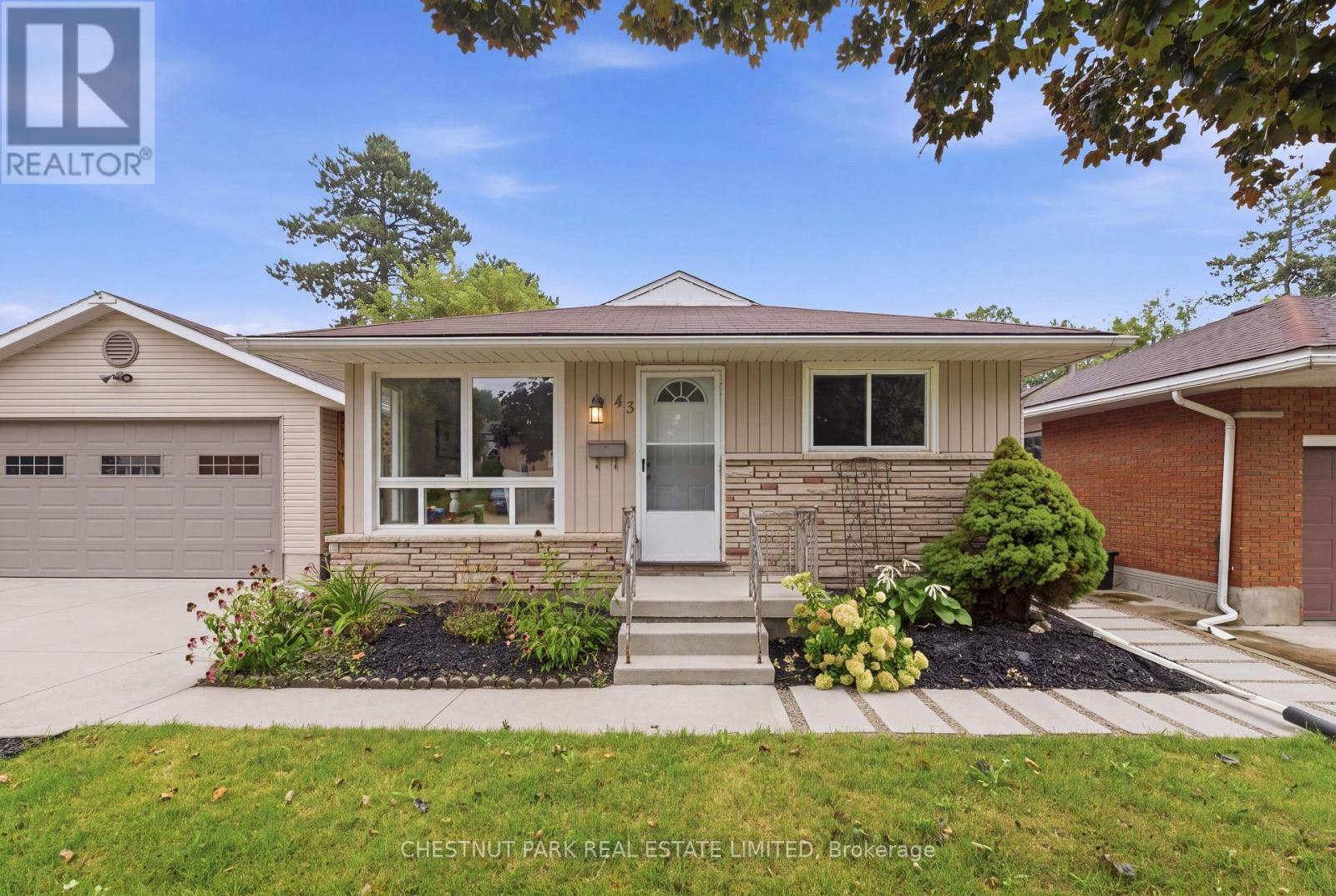 43 Alison Avenue, Cambridge, Ontario  N1R 1M8 - Photo 3 - X13773648