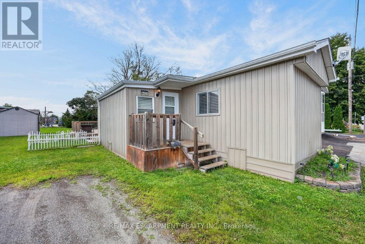 4422 Timothy Lane, Lincoln, Ontario  L3J 0W1 - Photo 2 - X13773692