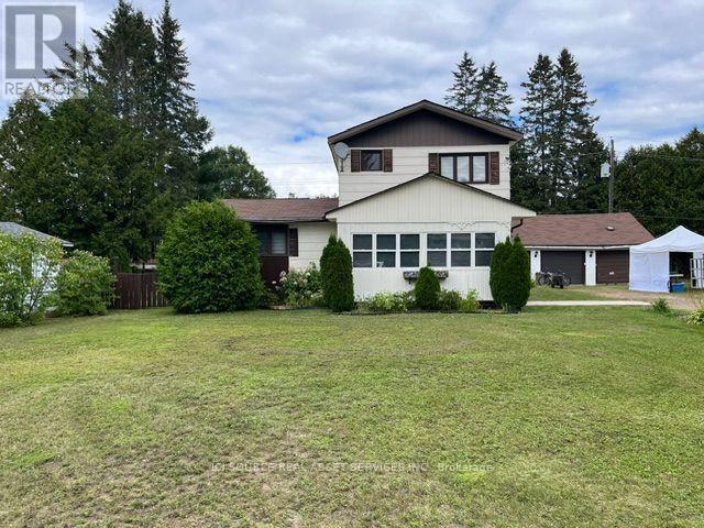 31 CHURCH STREET, Laurentian Hills, Ontario
