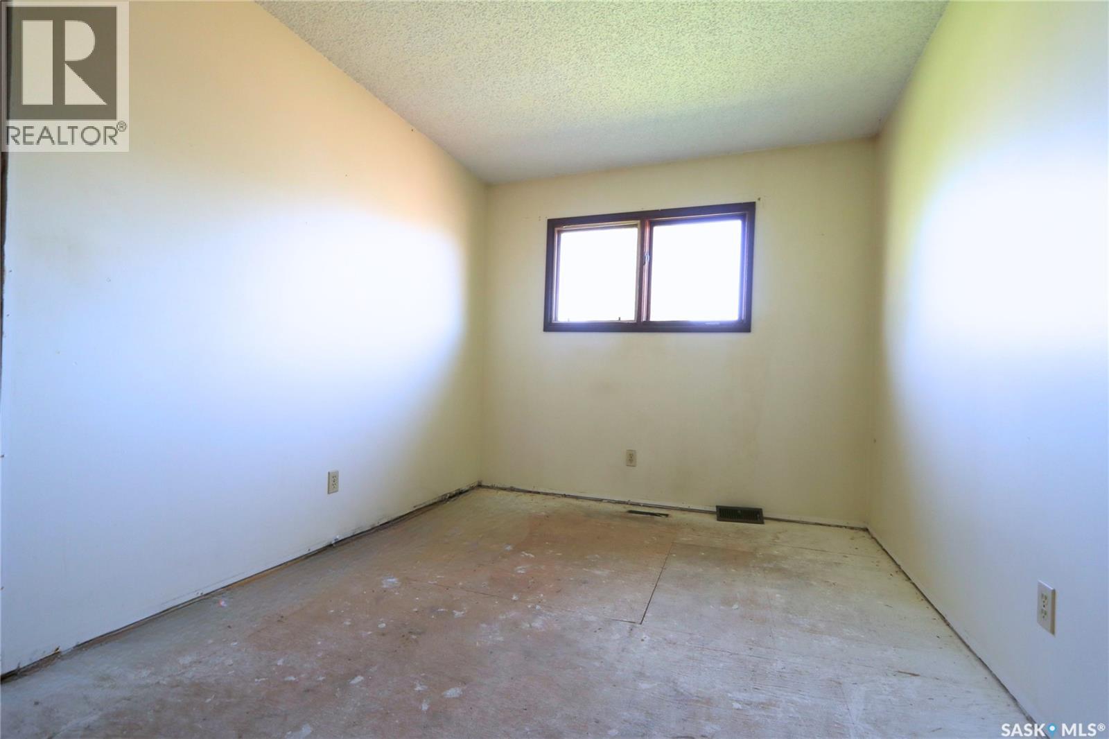 105 Fifth Avenue, Rhein, Saskatchewan  S0A 3K0 - Photo 17 - SK048159