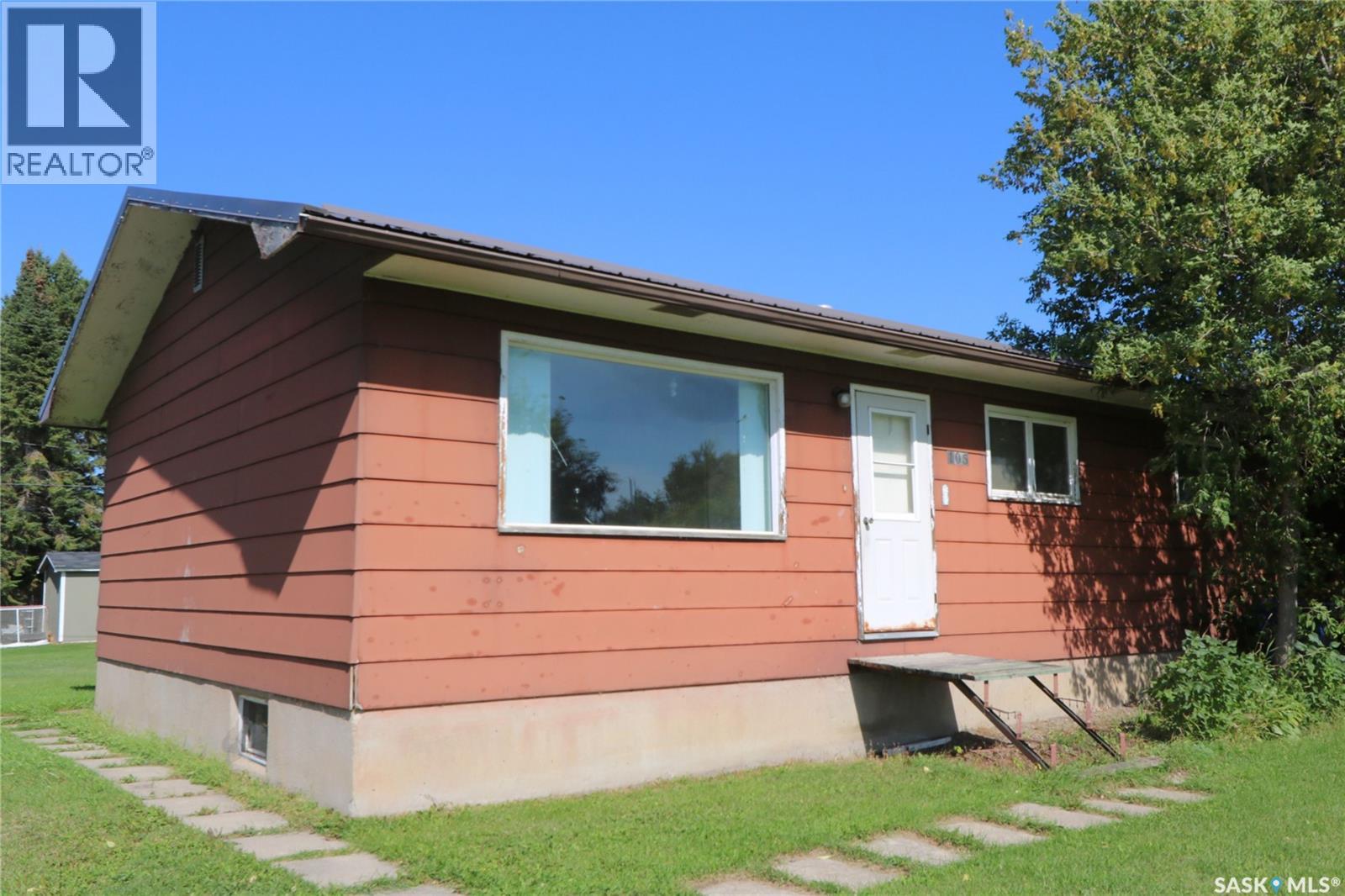 105 Fifth Avenue, Rhein, Saskatchewan  S0A 3K0 - Photo 2 - SK048159