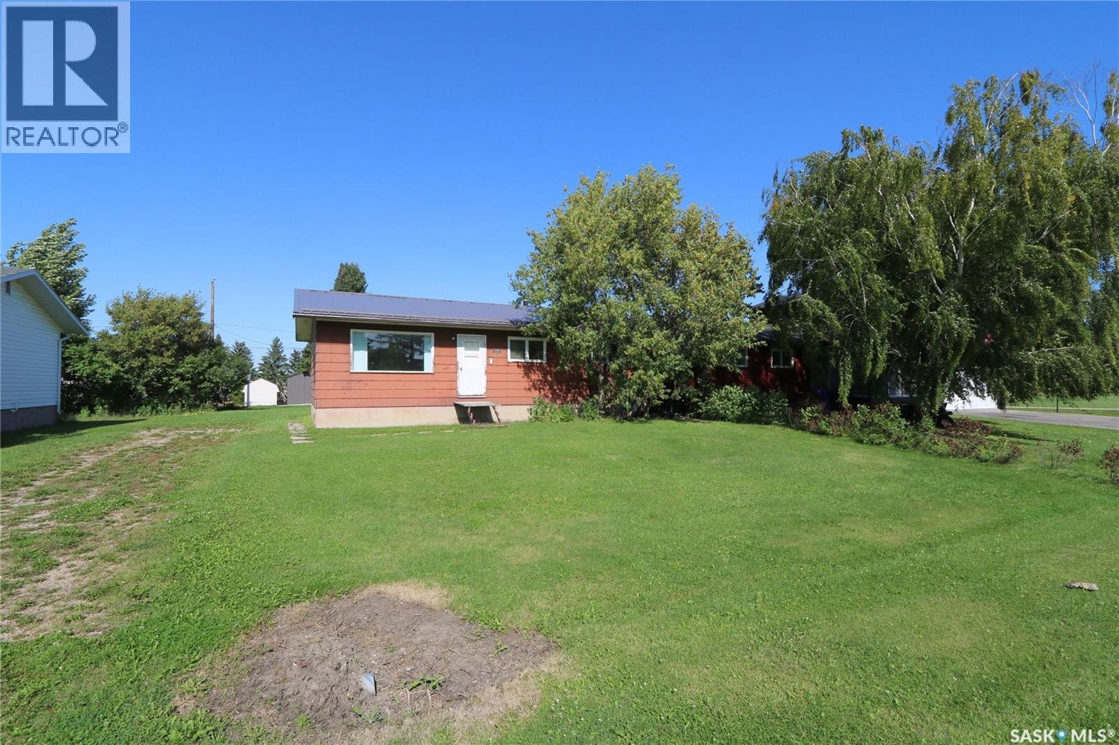 105 Fifth Avenue, Rhein, Saskatchewan  S0A 3K0 - Photo 3 - SK048159