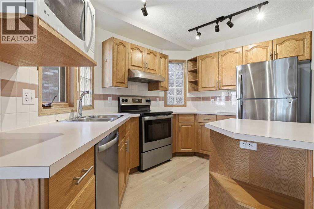 463 23 Avenue NW, Calgary, Alberta  T2M 1S5 - Photo 18 - A2340984