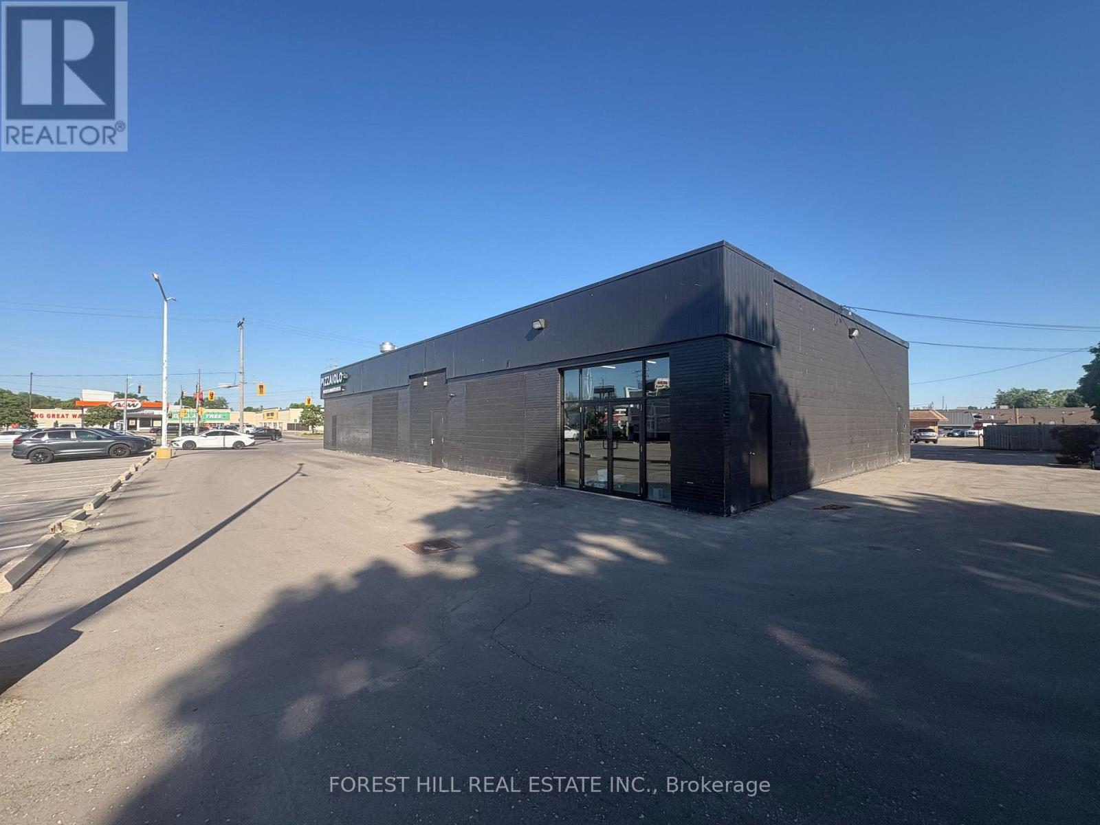 3 - 61 KING GEORGE ROAD Brantford, ON N3R 5K2