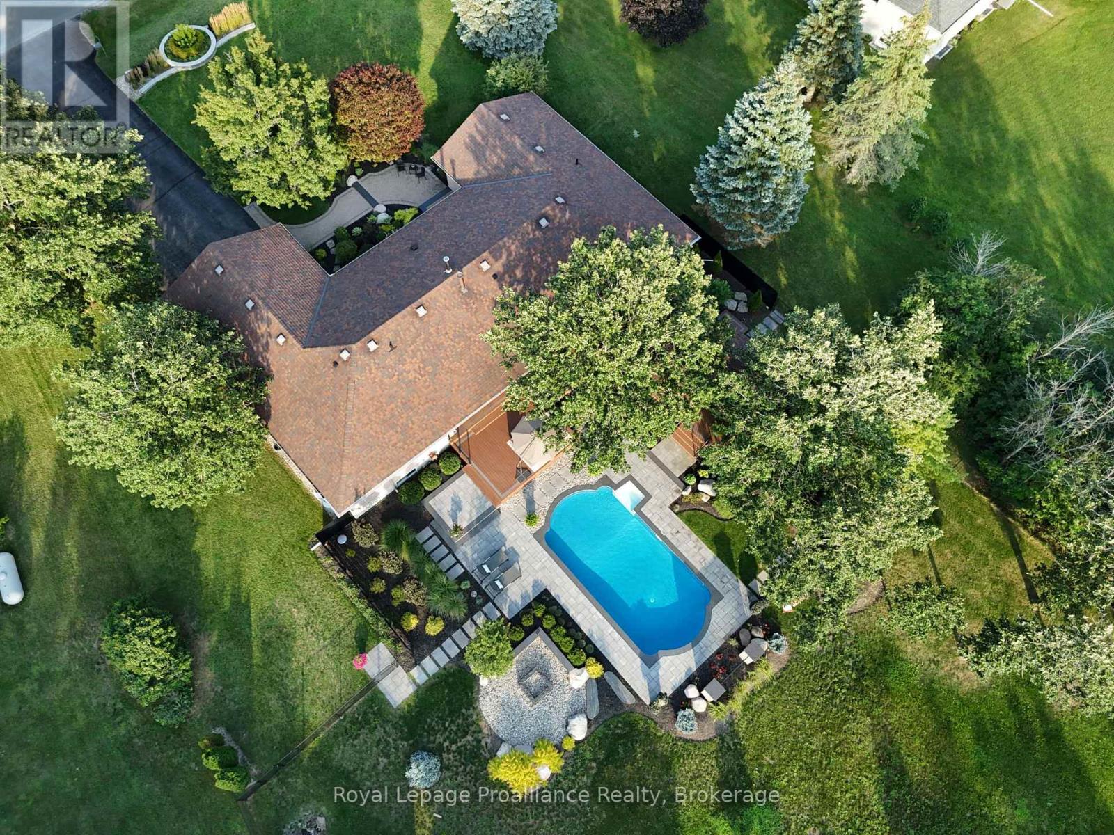 100 Bay Breeze Street, Prince Edward County, Ontario  K8N 4Z7 - Photo 3 - X13773906