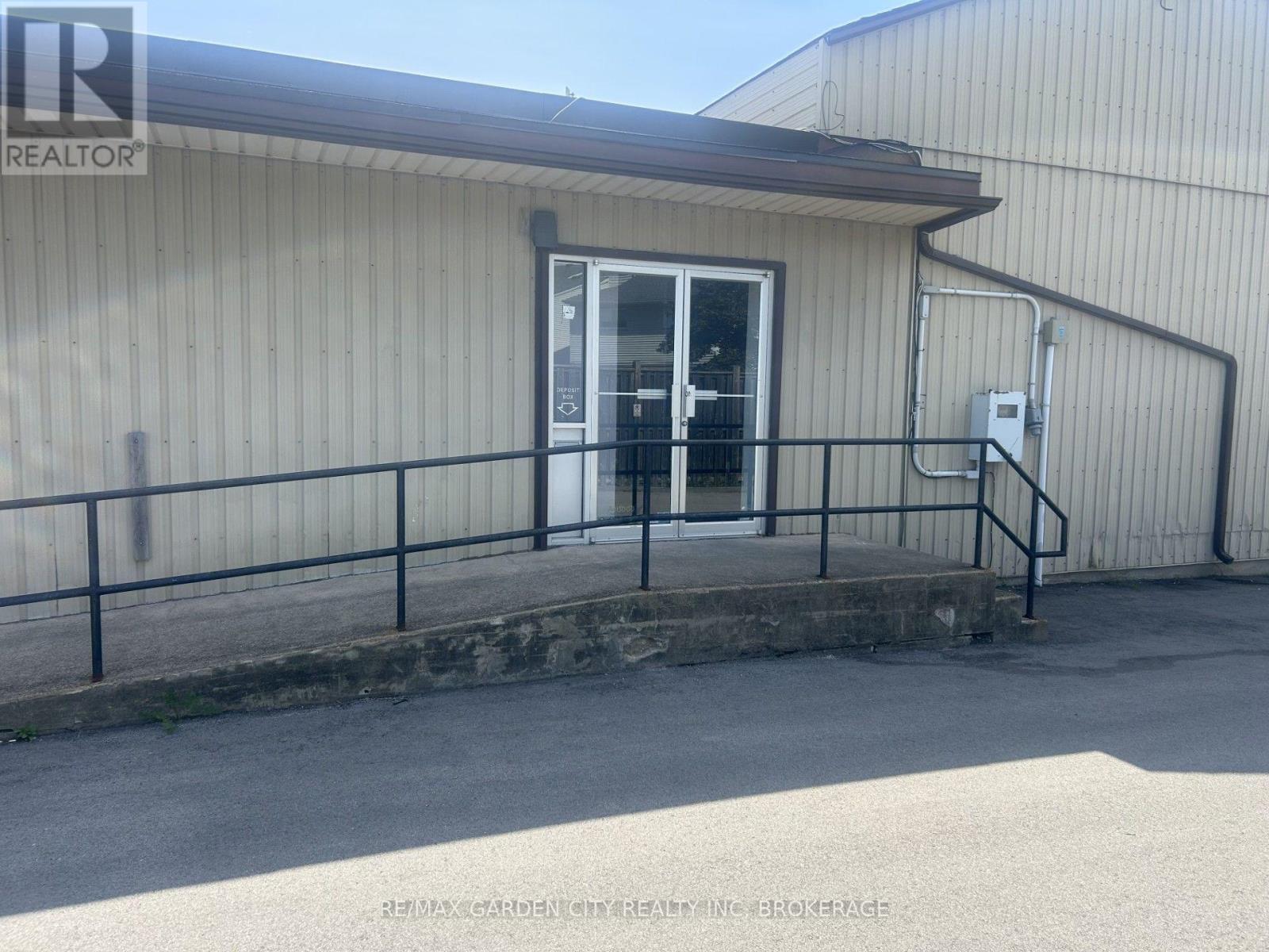 4548 Ontario Street, Lincoln, Ontario  L3J 0B7 - Photo 3 - X13773846