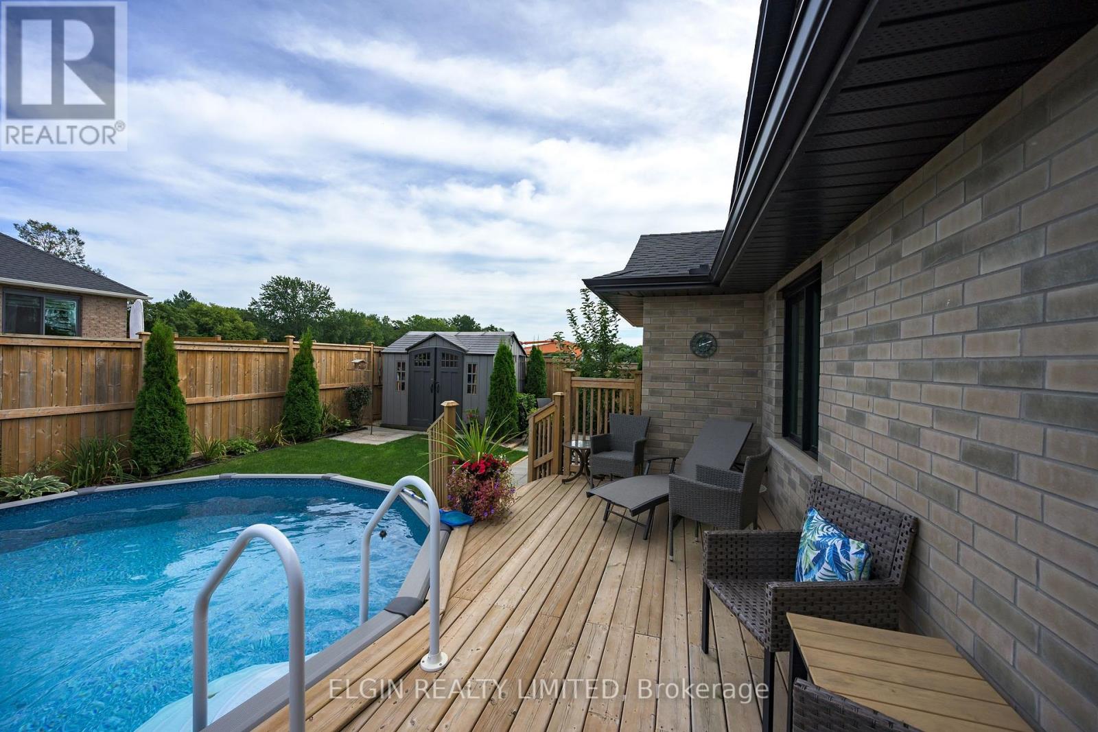 60 Snowy Owl Trail, Central Elgin, Ontario  N5R 0M7 - Photo 11 - X13566432