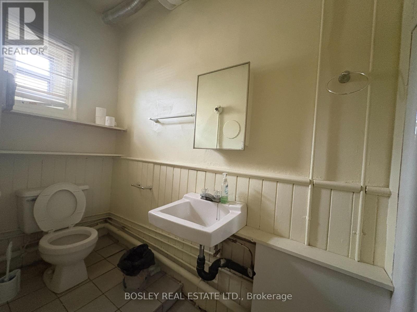 Main - 14 D'arcy Street, Toronto, Ontario  M5T 1J7 - Photo 8 - C13773844