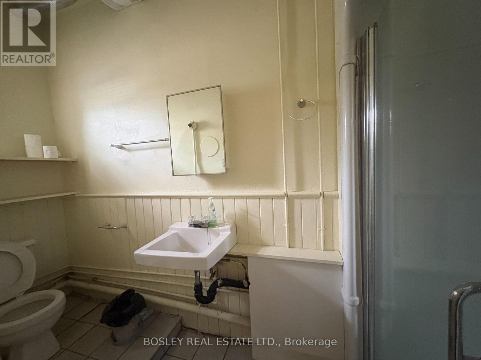 Main - 14 D'arcy Street, Toronto, Ontario  M5T 1J7 - Photo 9 - C13773844