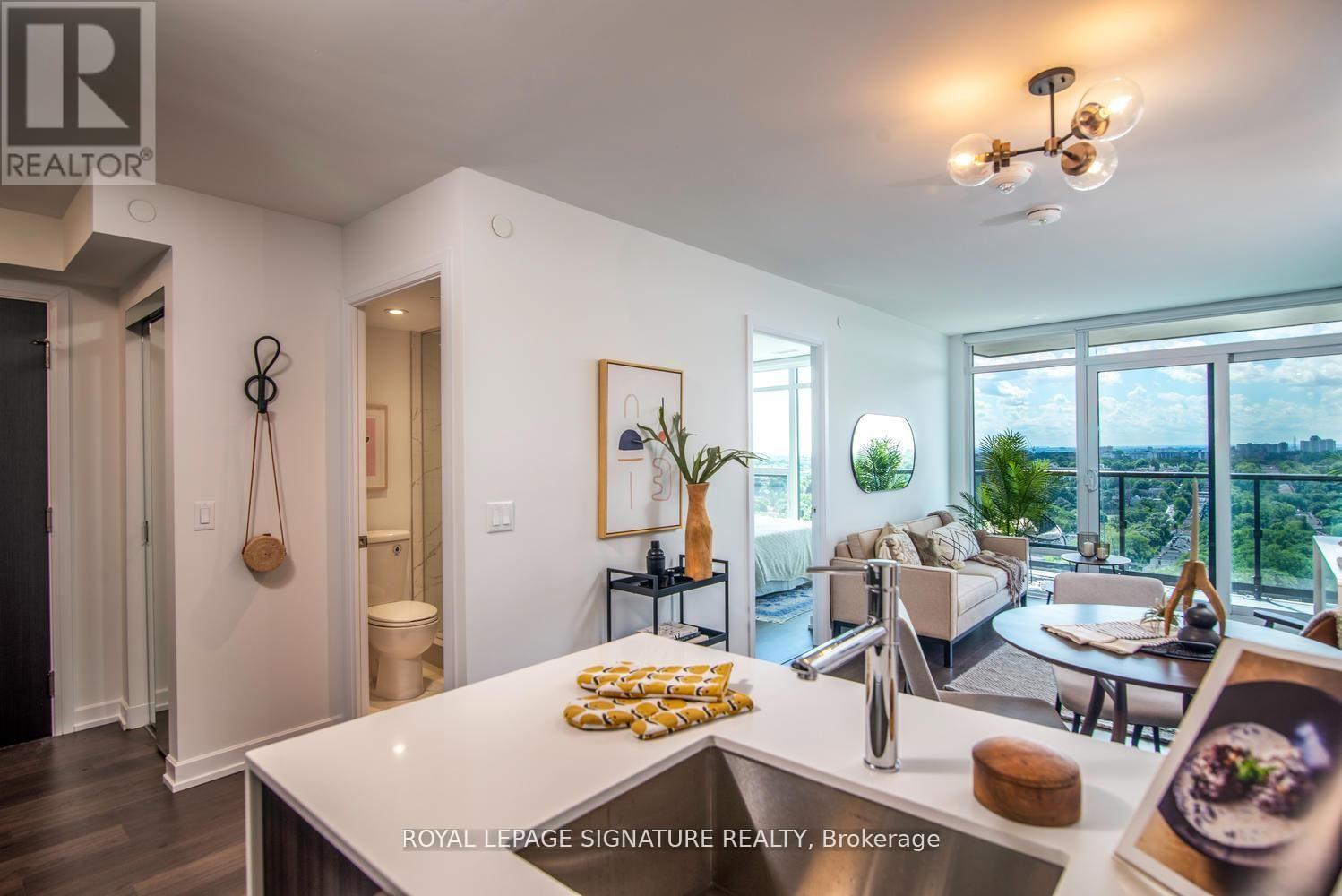 2810 - 18 Erskine Avenue, Toronto, Ontario  M4P 0C9 - Photo 5 - C13773918