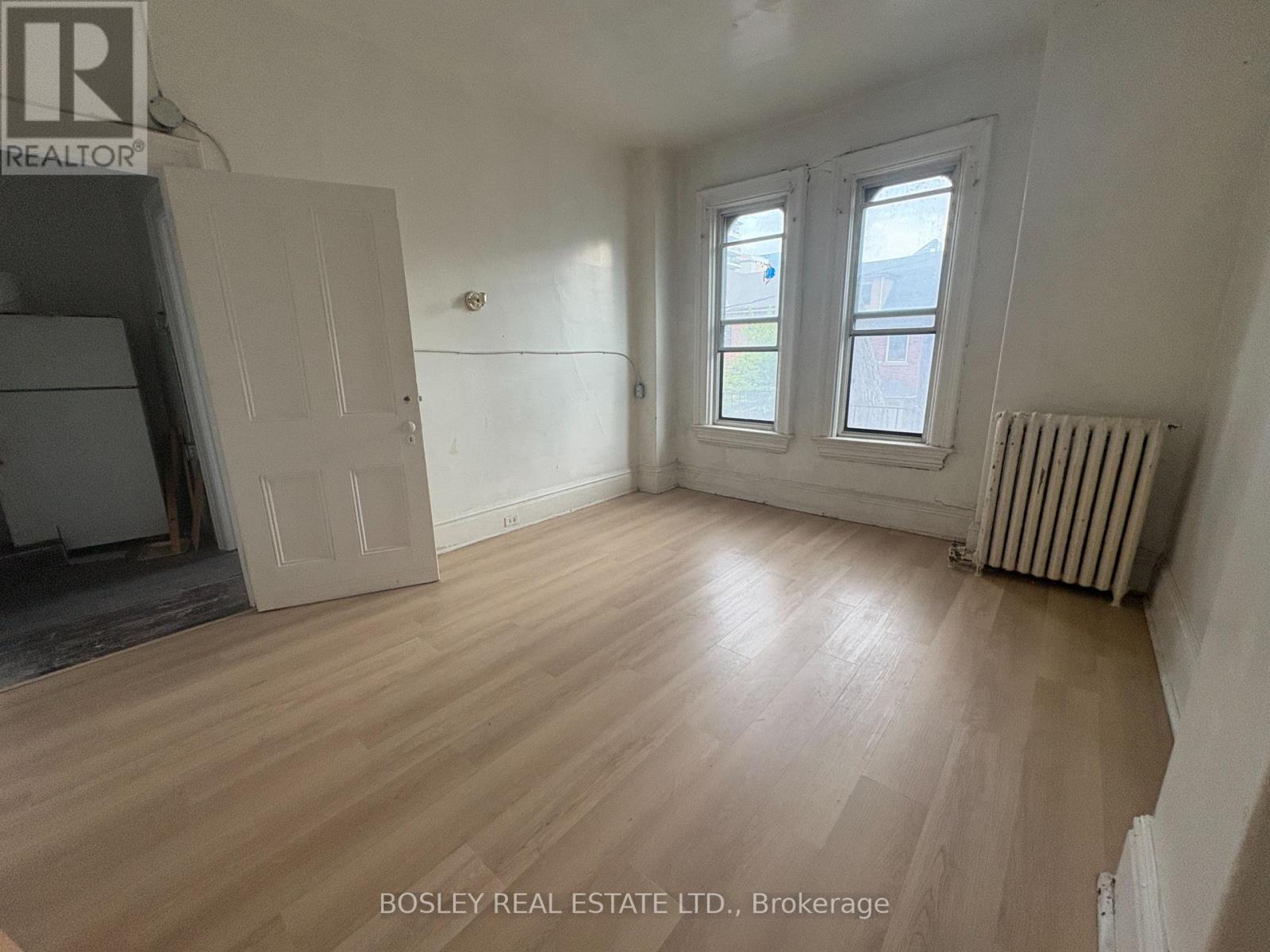 Upper - 14 D'arcy Street, Toronto, Ontario  M5T 1J7 - Photo 6 - C13774050