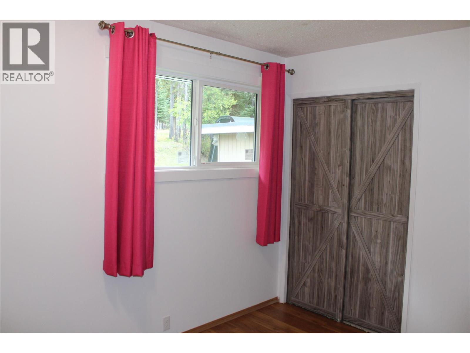 733 Fording Drive, Elkford, British Columbia V0B 1H0 - Photo 13 - 10400549