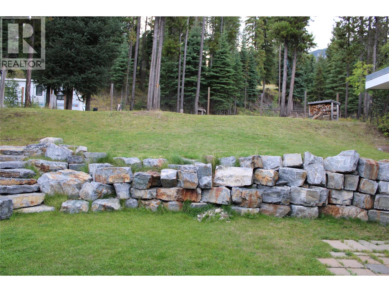 733 Fording Drive, Elkford, British Columbia V0B 1H0 - Photo 19 - 10400549