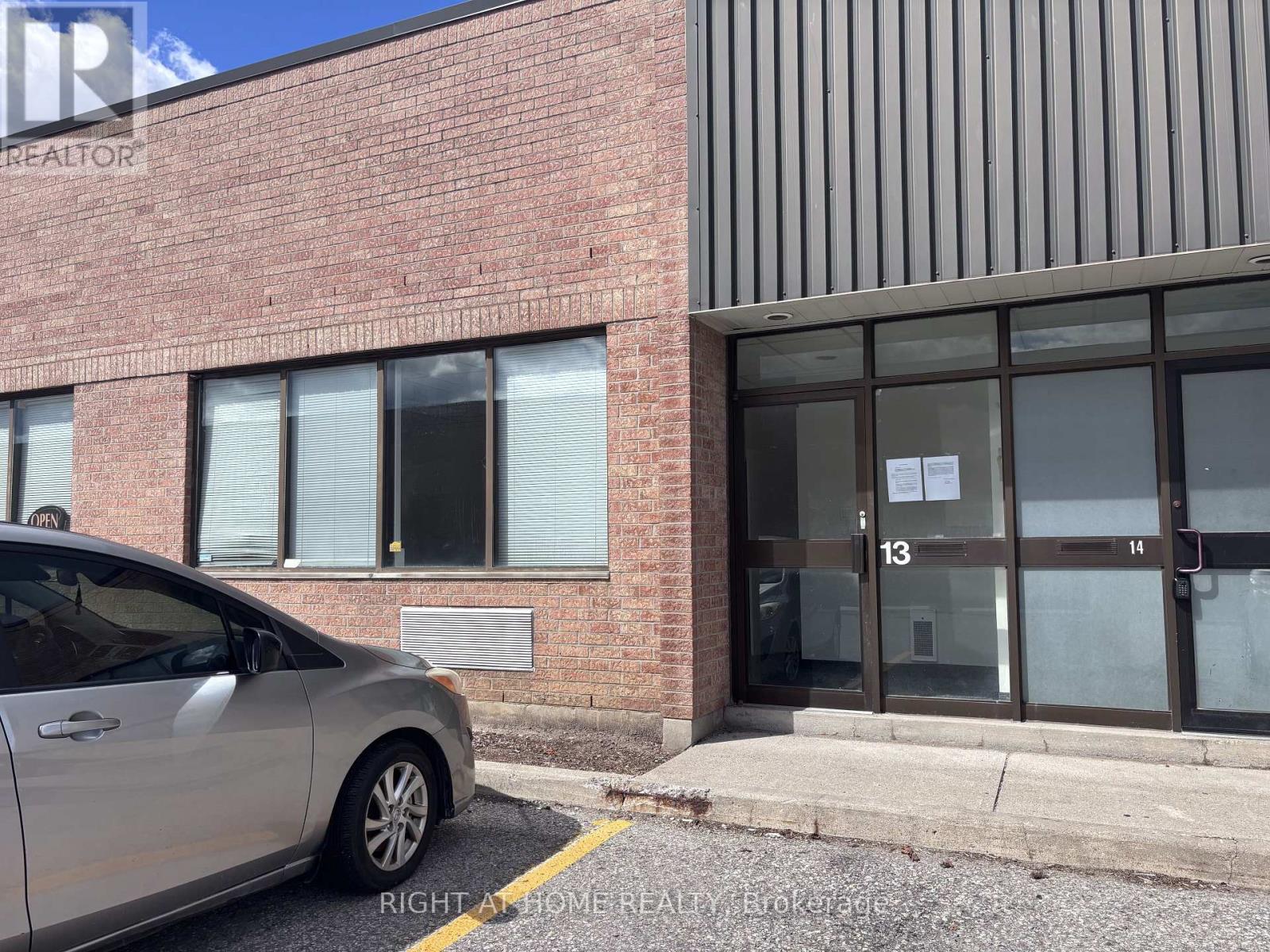 13 - 400 FINCHDENE SQUARE, Toronto, Ontario
