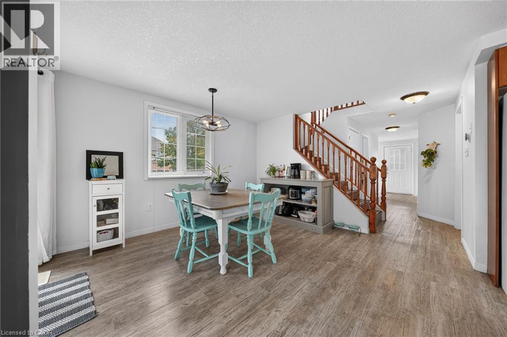 600 White Cedar Avenue, Waterloo, Ontario  N2V 2W2 - Photo 6 - 40861546