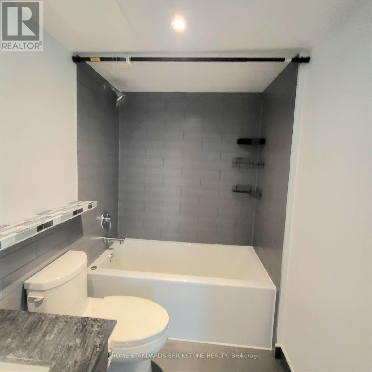 1001 - 160 Flemington Road, Toronto, Ontario  M6A 0A9 - Photo 9 - W13773972