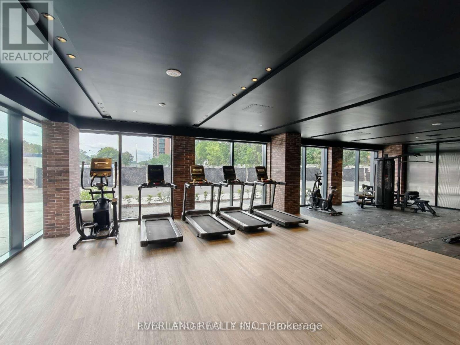 2205 - 4010 Eglinton Avenue W, Toronto, Ontario  M9A 0G5 - Photo 3 - W13774048