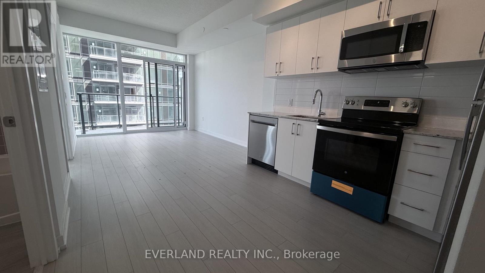 2205 - 4010 Eglinton Avenue W, Toronto, Ontario  M9A 0G5 - Photo 7 - W13774048