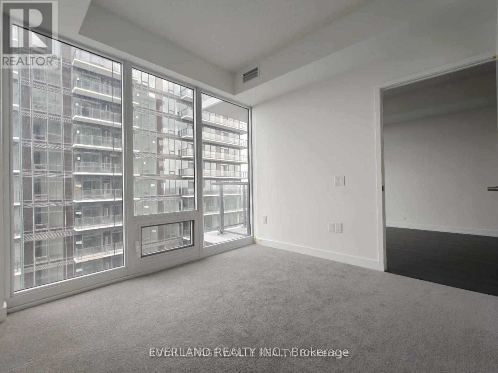 2205 - 4010 Eglinton Avenue W, Toronto, Ontario  M9A 0G5 - Photo 9 - W13774048