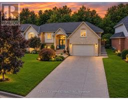 126 DORCHESTER DRIVE, Grimsby, Ontario