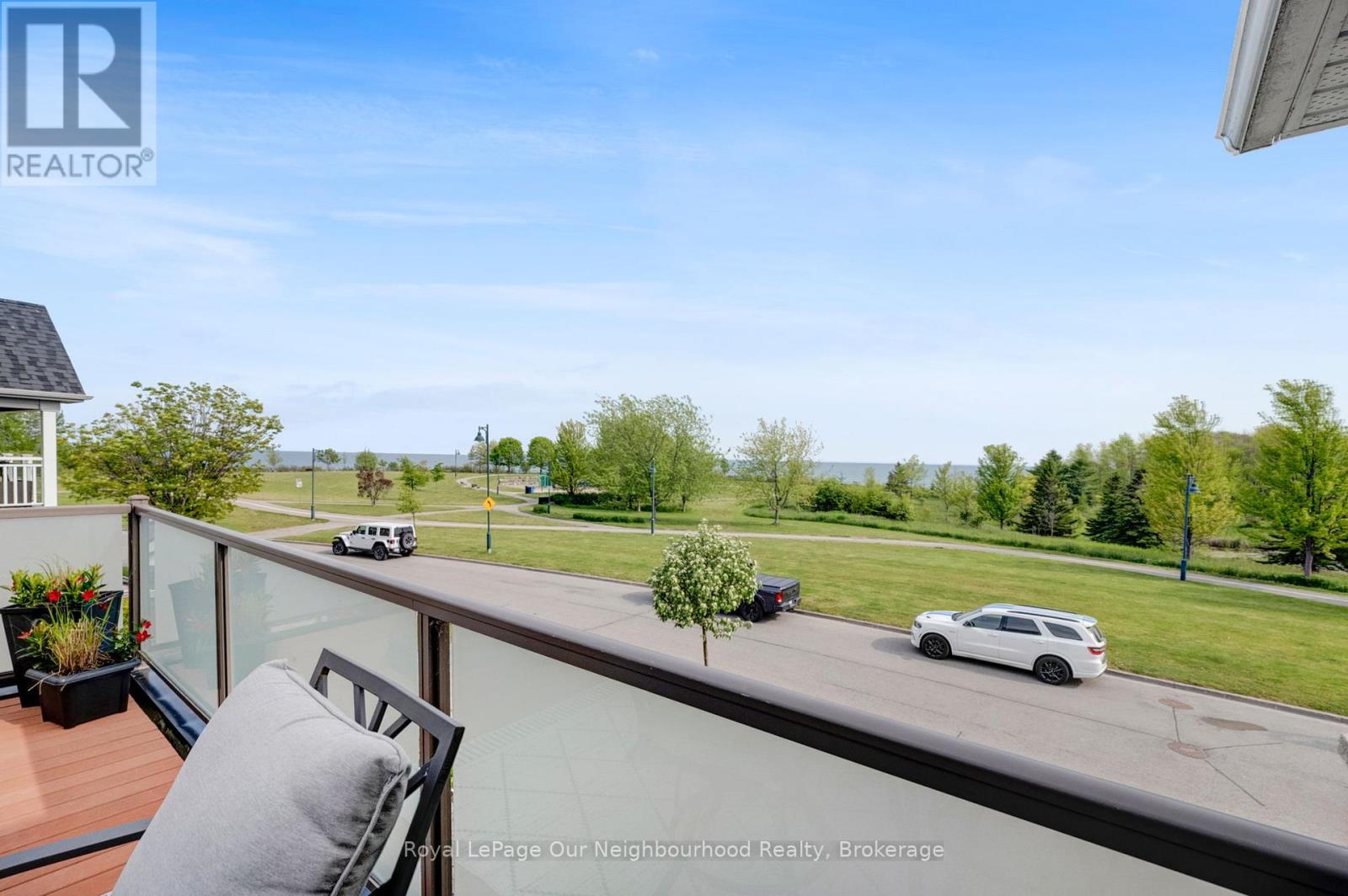 977 Audley Road S, Ajax, Ontario  L1Z 1N6 - Photo 4 - E13774146