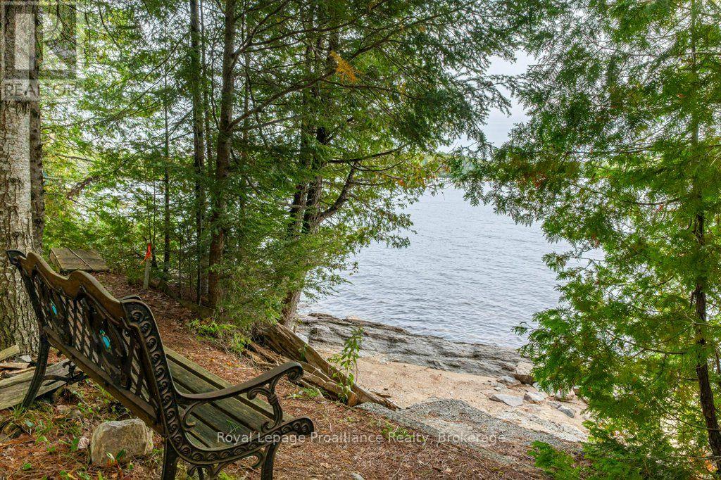 1077 Pukitis Trail, Highlands East, Ontario  K0L 1A0 - Photo 38 - X13774124