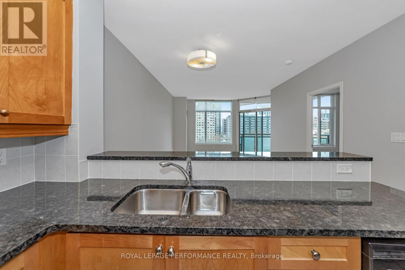 604 - 570 Laurier Avenue W, Ottawa, Ontario  K1R 1C8 - Photo 10 - X13774072