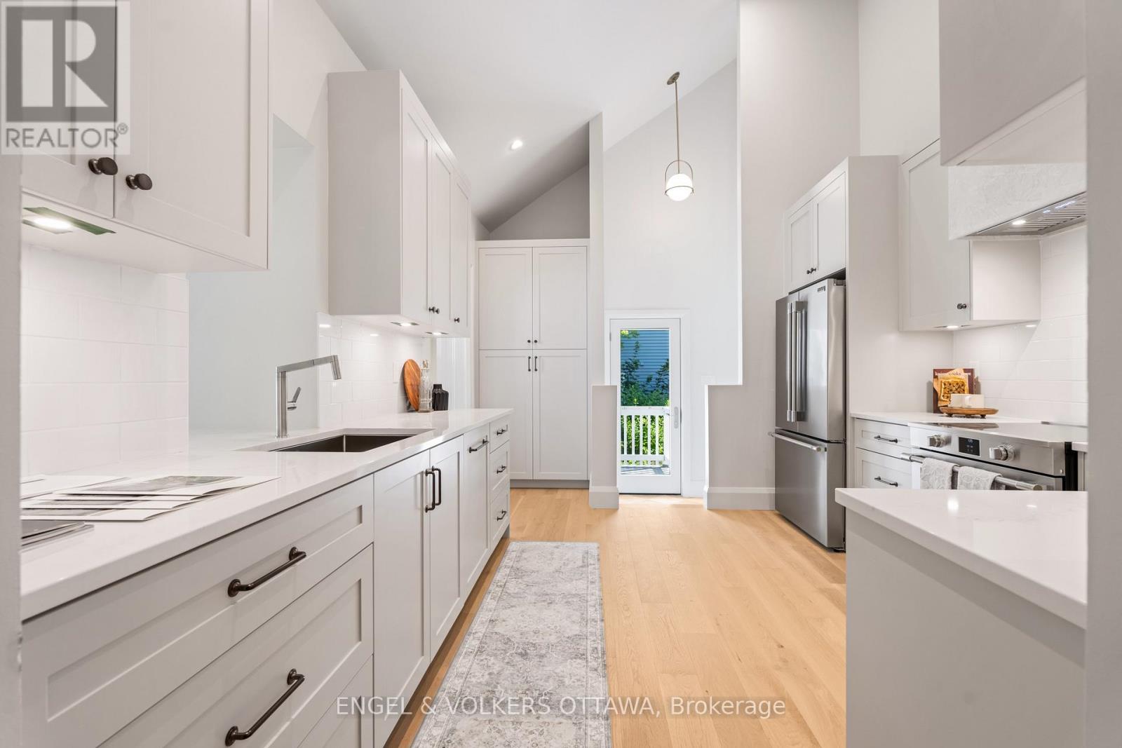 35 Mackay Street, Ottawa, Ontario  K1M 2B2 - Photo 14 - X13774182