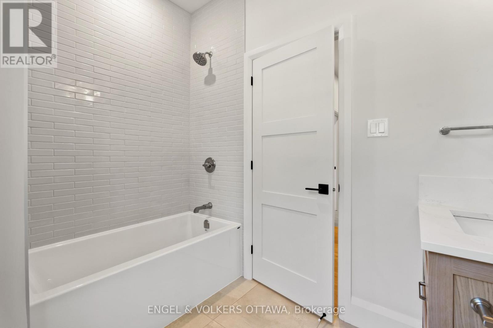 35 Mackay Street, Ottawa, Ontario  K1M 2B2 - Photo 29 - X13774182