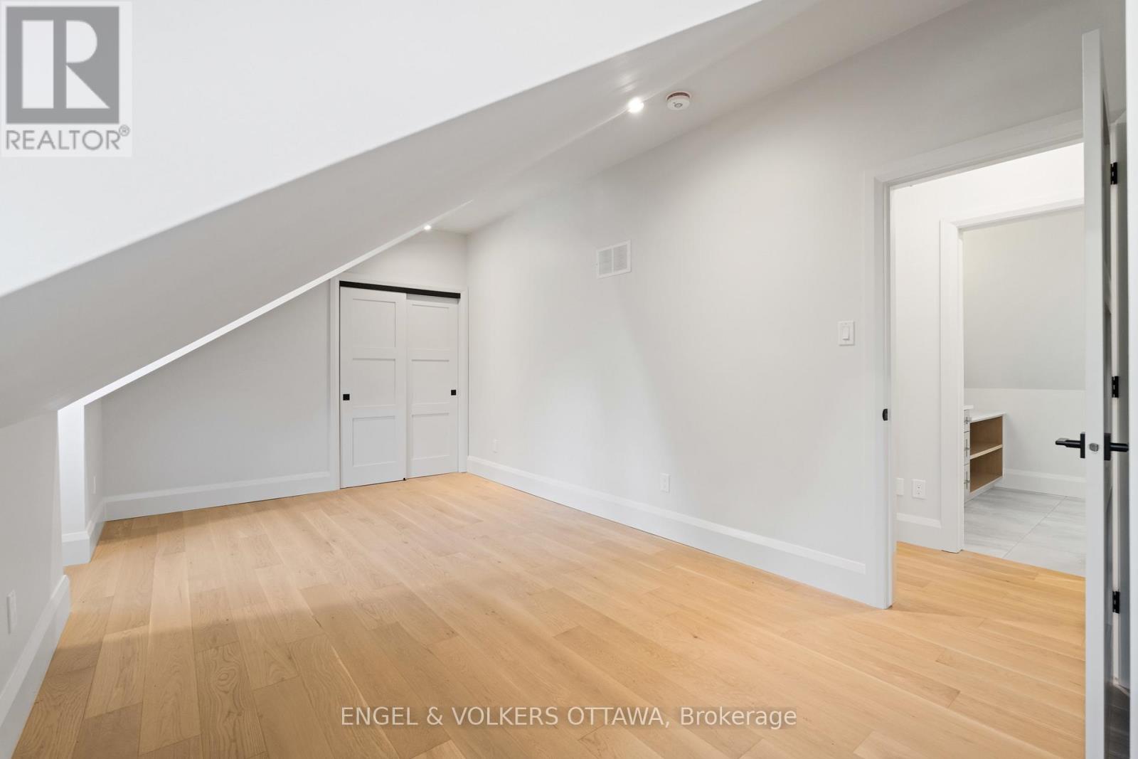 35 Mackay Street, Ottawa, Ontario  K1M 2B2 - Photo 35 - X13774182