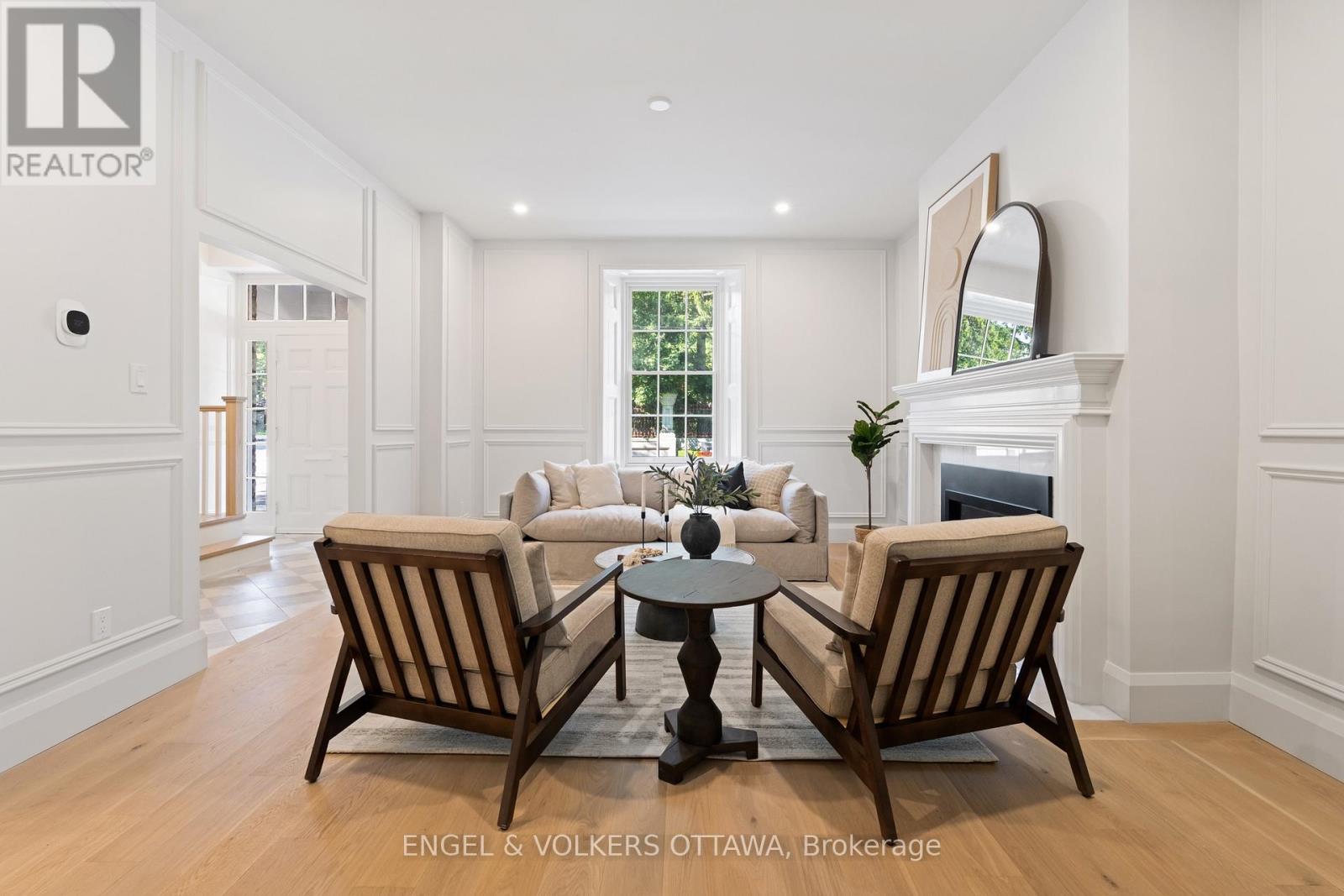 35 Mackay Street, Ottawa, Ontario  K1M 2B2 - Photo 8 - X13774182