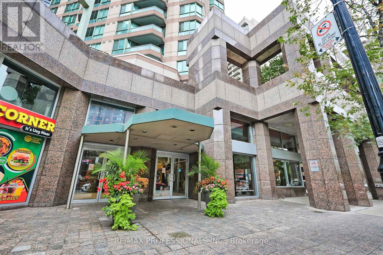 3110 - 38 Elm Street, Toronto, Ontario  M7A 2A3 - Photo 2 - C13774076