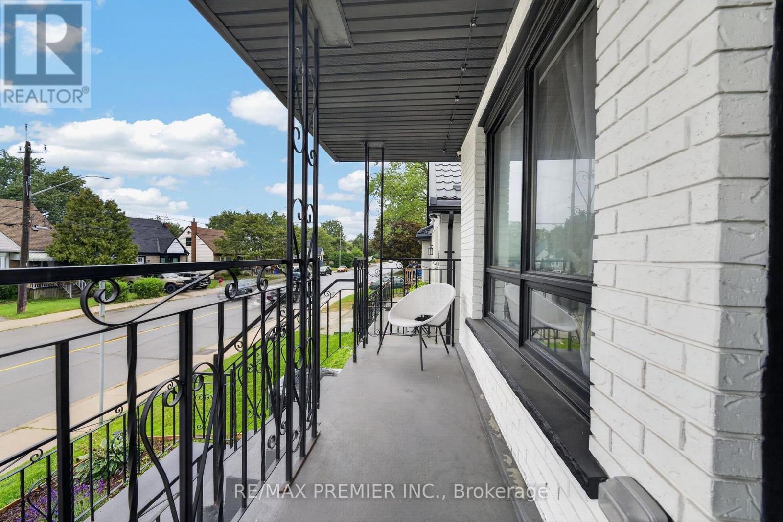 344 Queensdale Avenue, Hamilton, Ontario  L9A 1L6 - Photo 5 - X13774070