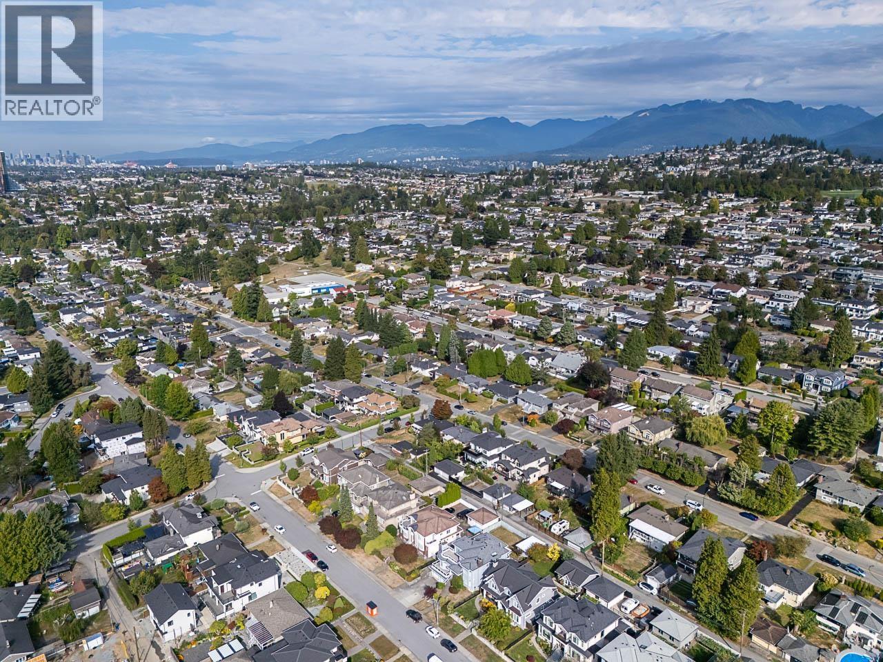 1988 Kensington Avenue, Burnaby, British Columbia  V5B 4E1 - Photo 37 - R3163452