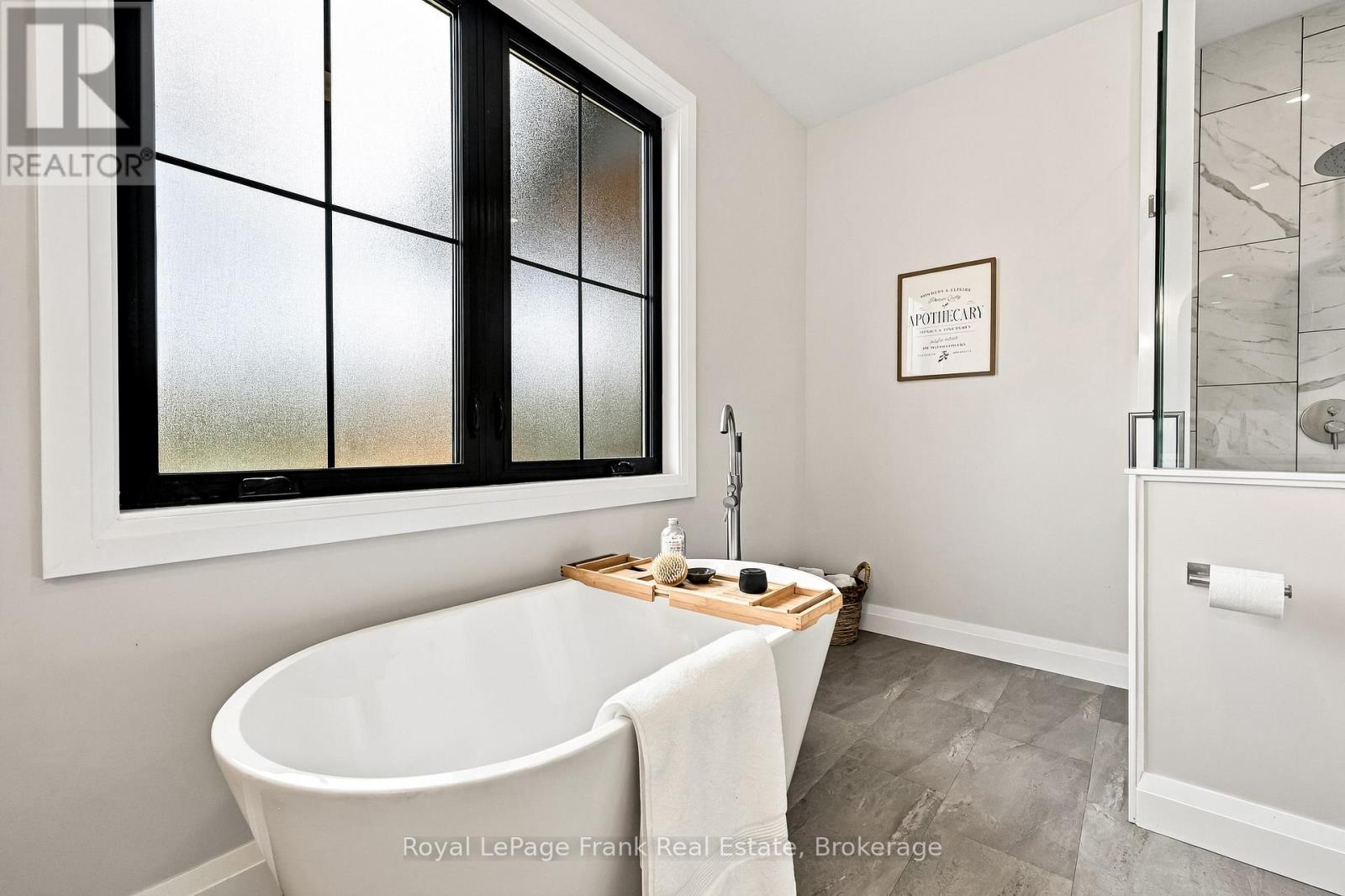 88 Waldweg, Scugog, Ontario  L0B 1B0 - Photo 23 - E13774408