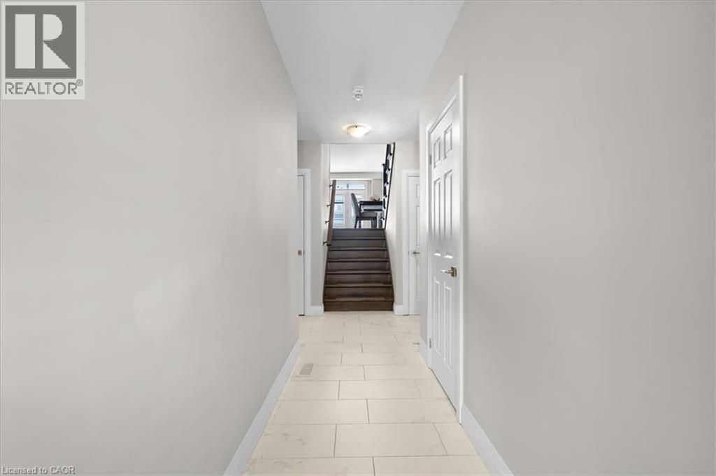 243 Grey Silo Road Unit# 31, Waterloo, Ontario  N2K 0B9 - Photo 5 - 40861343