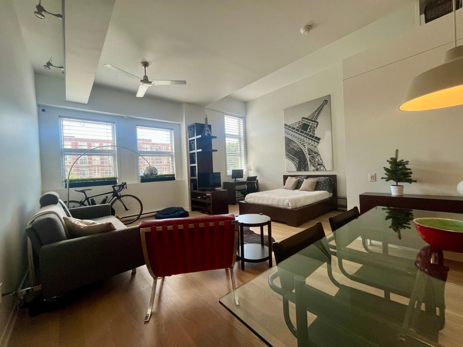 15 Rue St-Charles E.|#202 Longueuil (Le Vieux-Longueuil) Quebec Canada J4H1B1 3